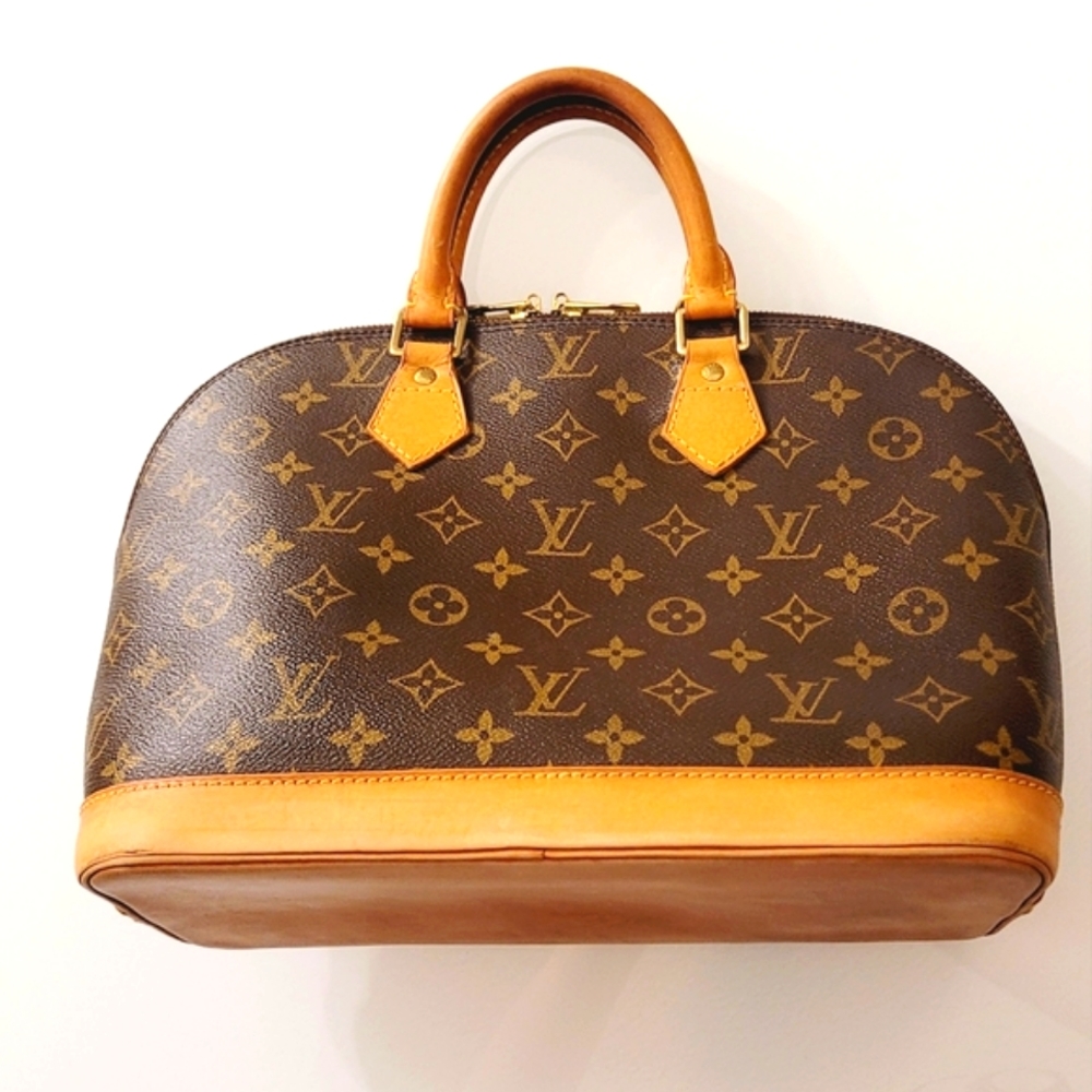 LOUIS VUITTON Monogram ALMA